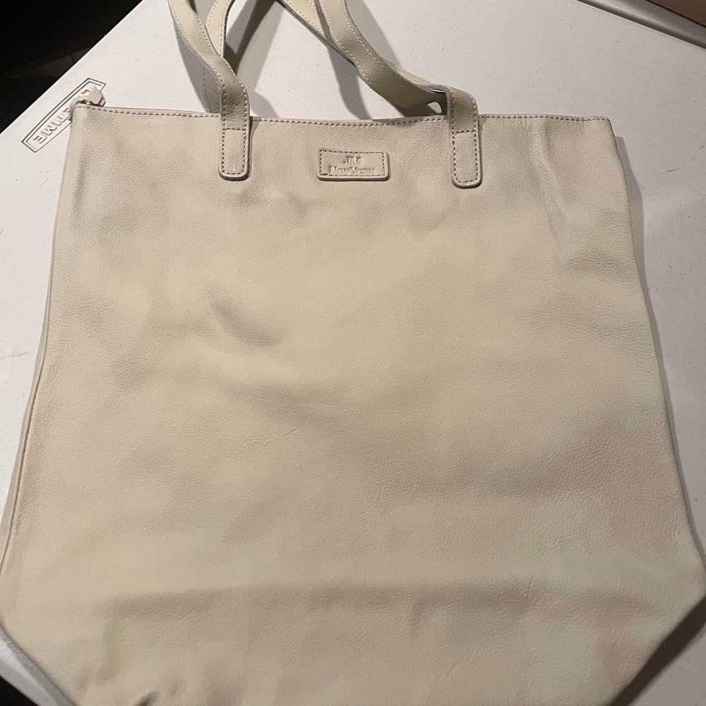 JM New York Cream Tote Bag. Brand new